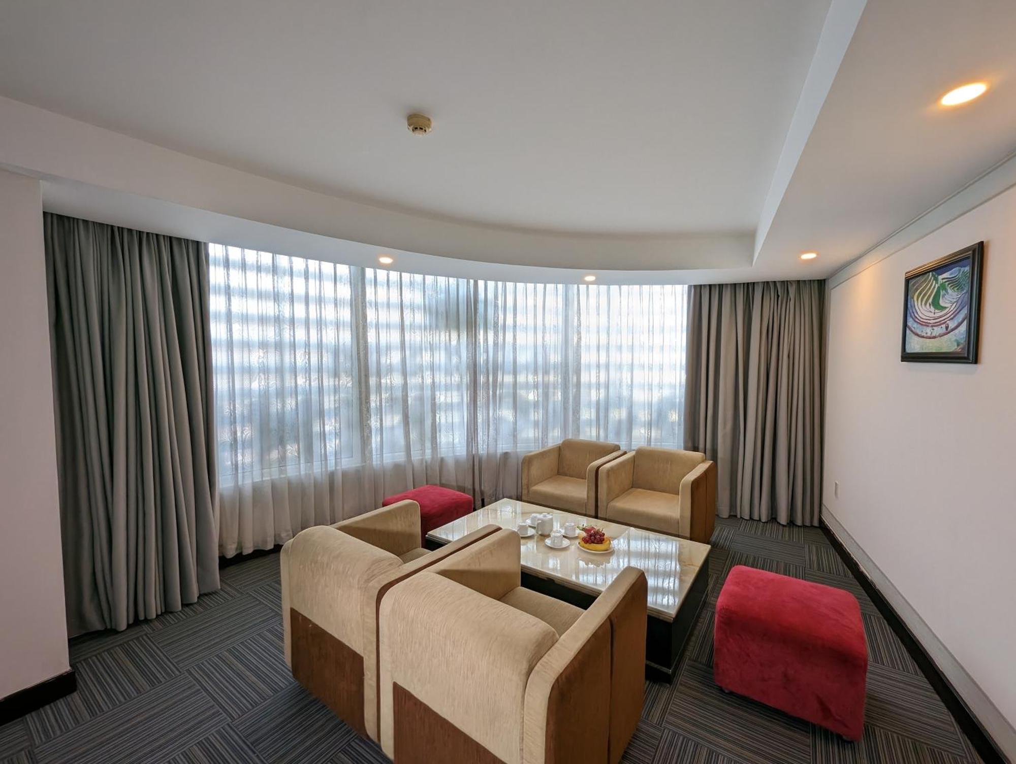 Dong Kinh Hotel مدينة هوشي منه المظهر الخارجي الصورة