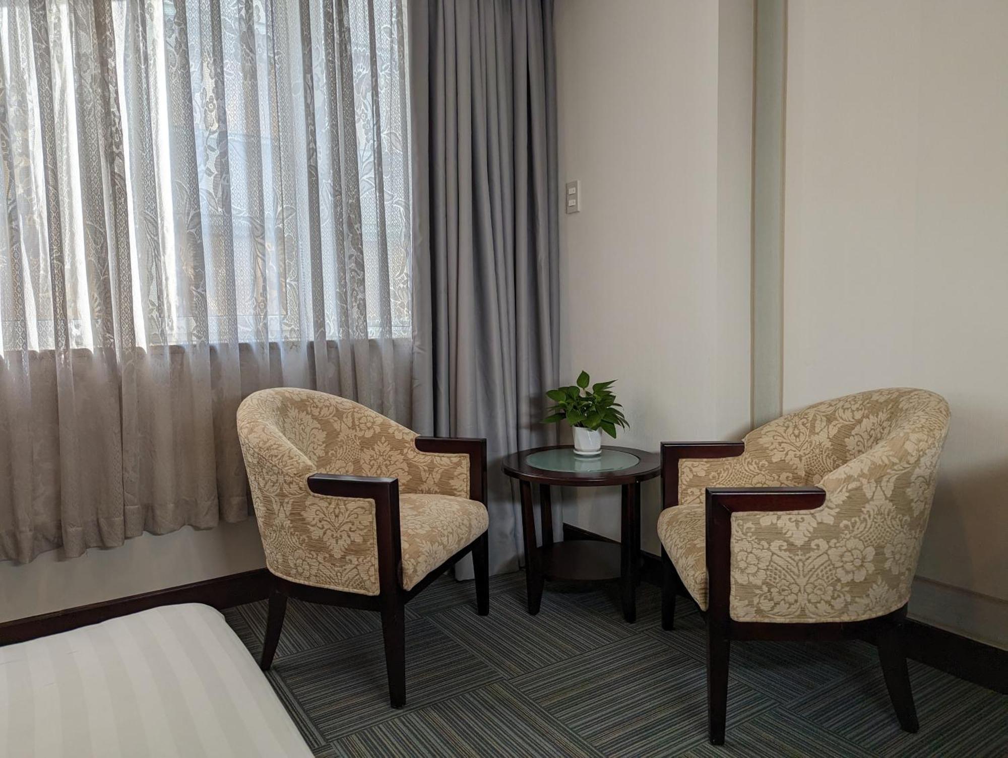 Dong Kinh Hotel مدينة هوشي منه المظهر الخارجي الصورة