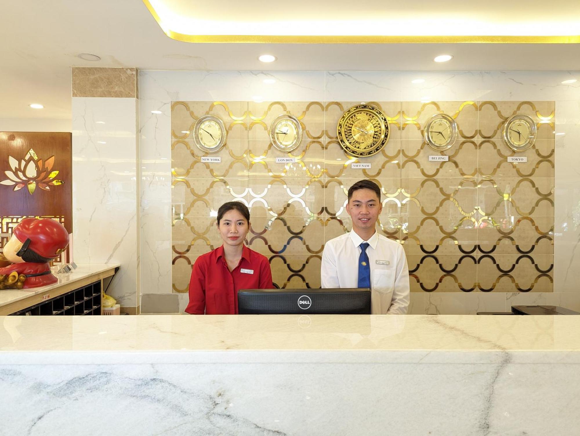 Dong Kinh Hotel مدينة هوشي منه المظهر الخارجي الصورة