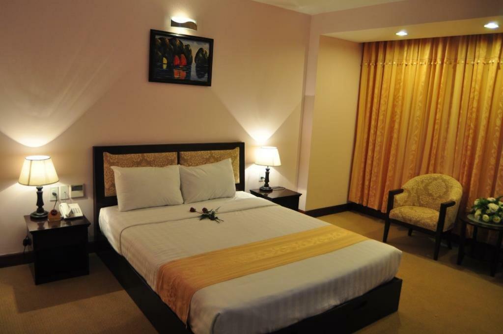 Dong Kinh Hotel مدينة هوشي منه المظهر الخارجي الصورة